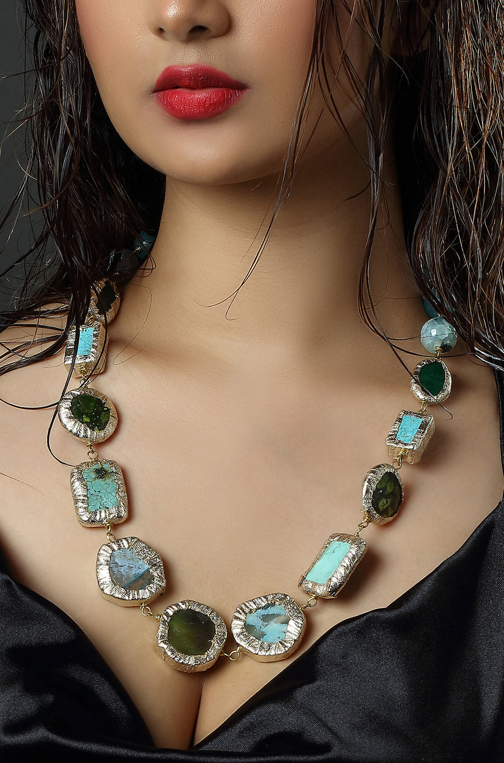 The Iris Circle Necklace